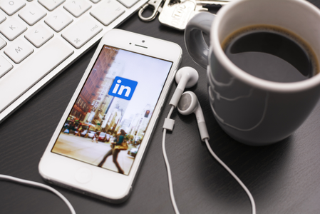 15 LinkedIn Marketing Hacks to Grow Your Business