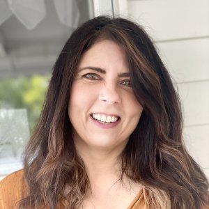 headshot of Donna Fuscaldo